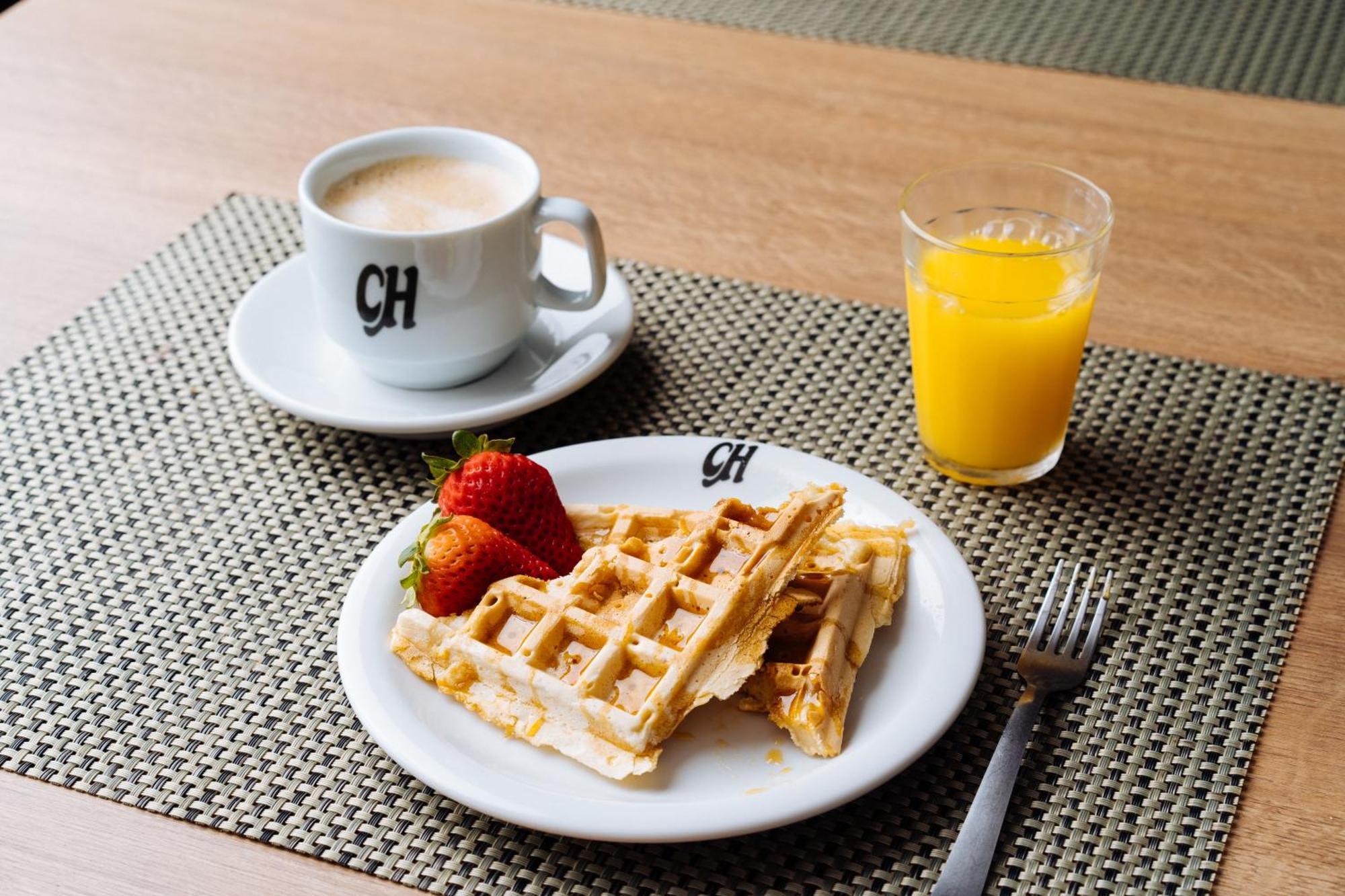 Cris Hotel
